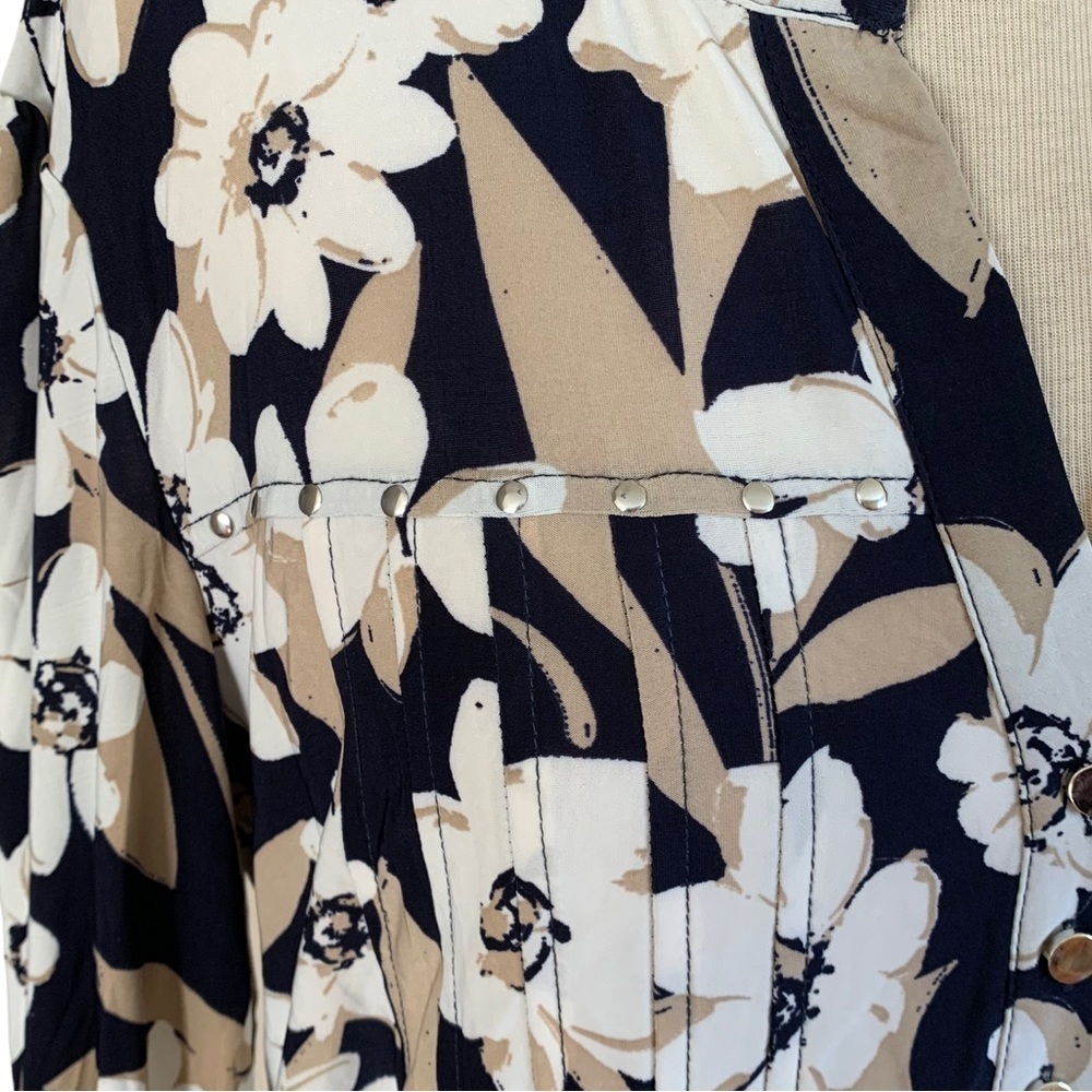 COCOMO XL Floral Blue Beige 3/4 sleeve women’s Pintuck Blouse tunic top … - Picture 5 of 12